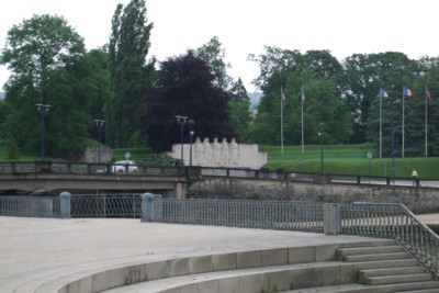 French Memorial Verdun.jpg